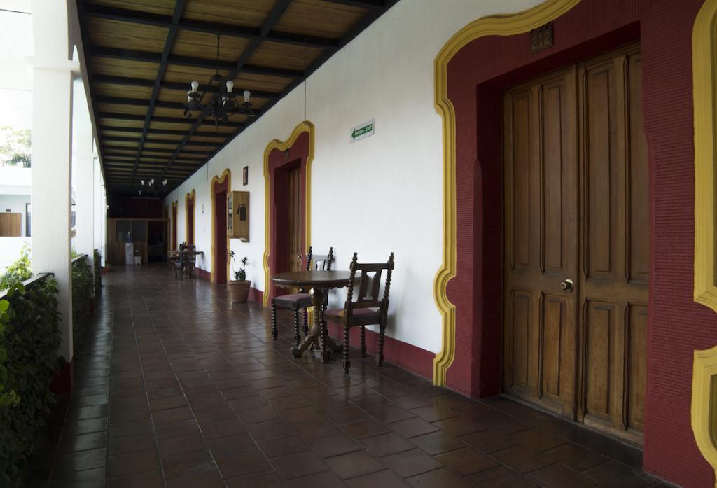 Hotel Posada de Don José Retalhuleu Exterior foto