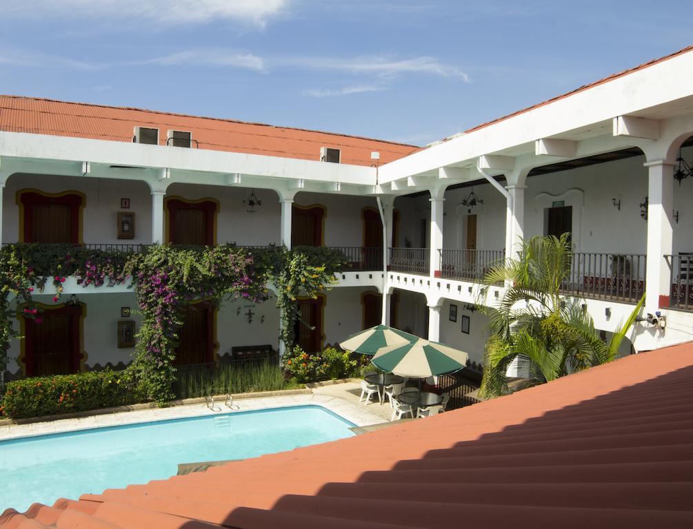 Hotel Posada de Don José Retalhuleu Exterior foto