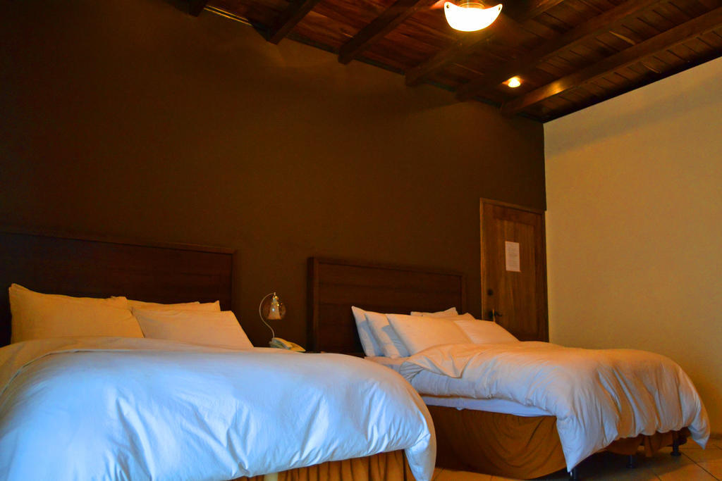 Hotel Posada de Don José Retalhuleu Habitación foto